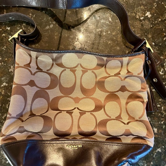 Coach Logo bag - Picture 6 of 6